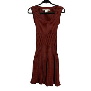Max Studio Knit Round-Neck Ribbed Sweater Dress Ruffle Bottom Maroon S